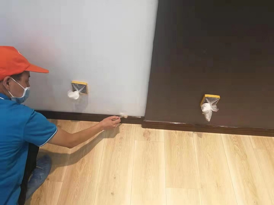 墻面踢腳線刷子精細化施工治理甲醛 墻面踢腳線刷子精細化施工治理甲醛