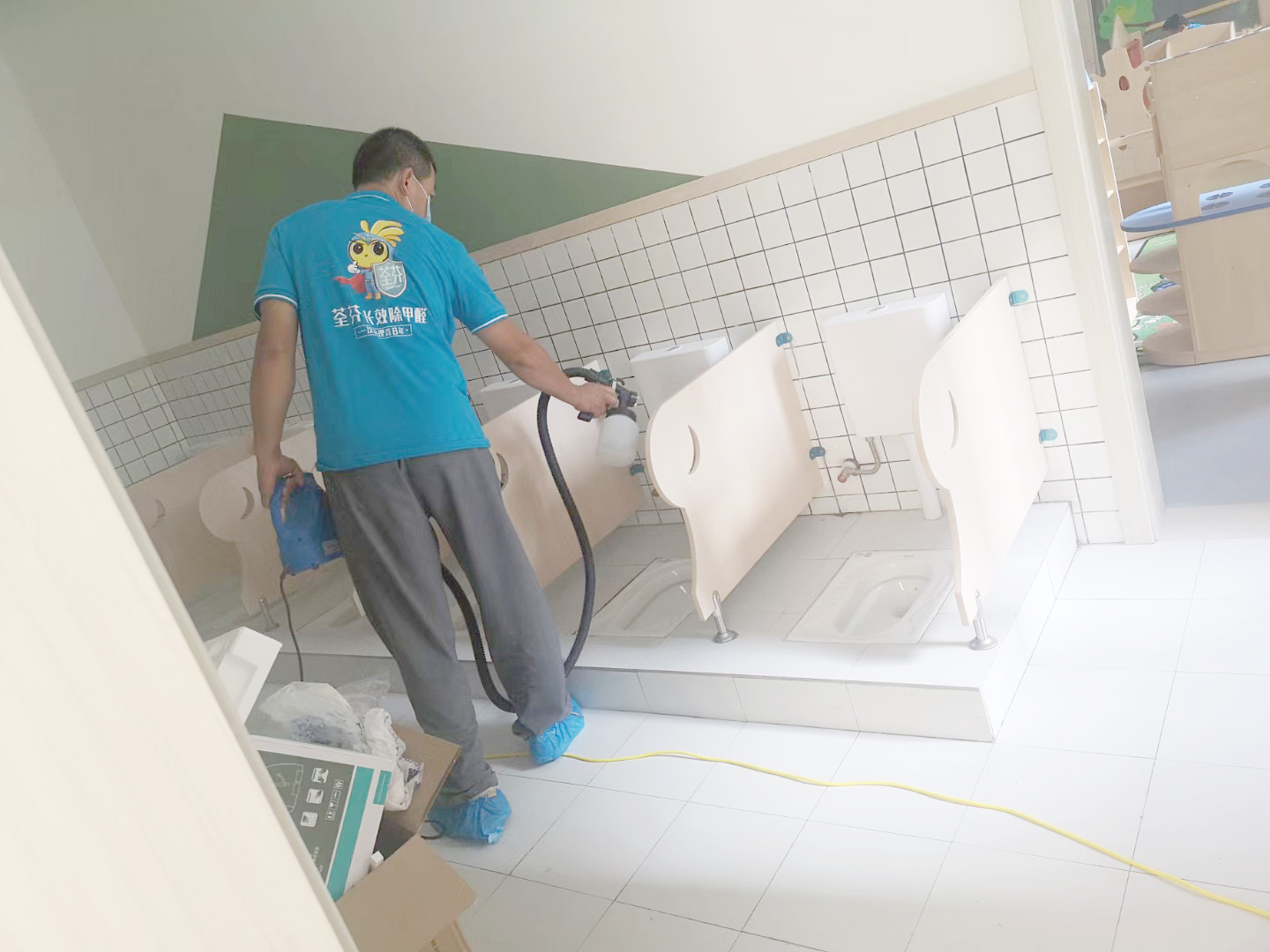 衛生間木板施工治理