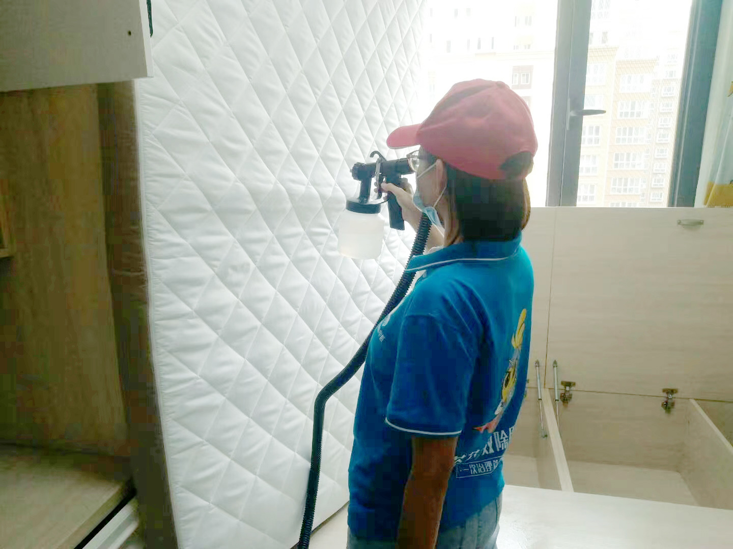 臥室床墊床架噴涂施工治理 臥室床墊床架噴涂施工治理