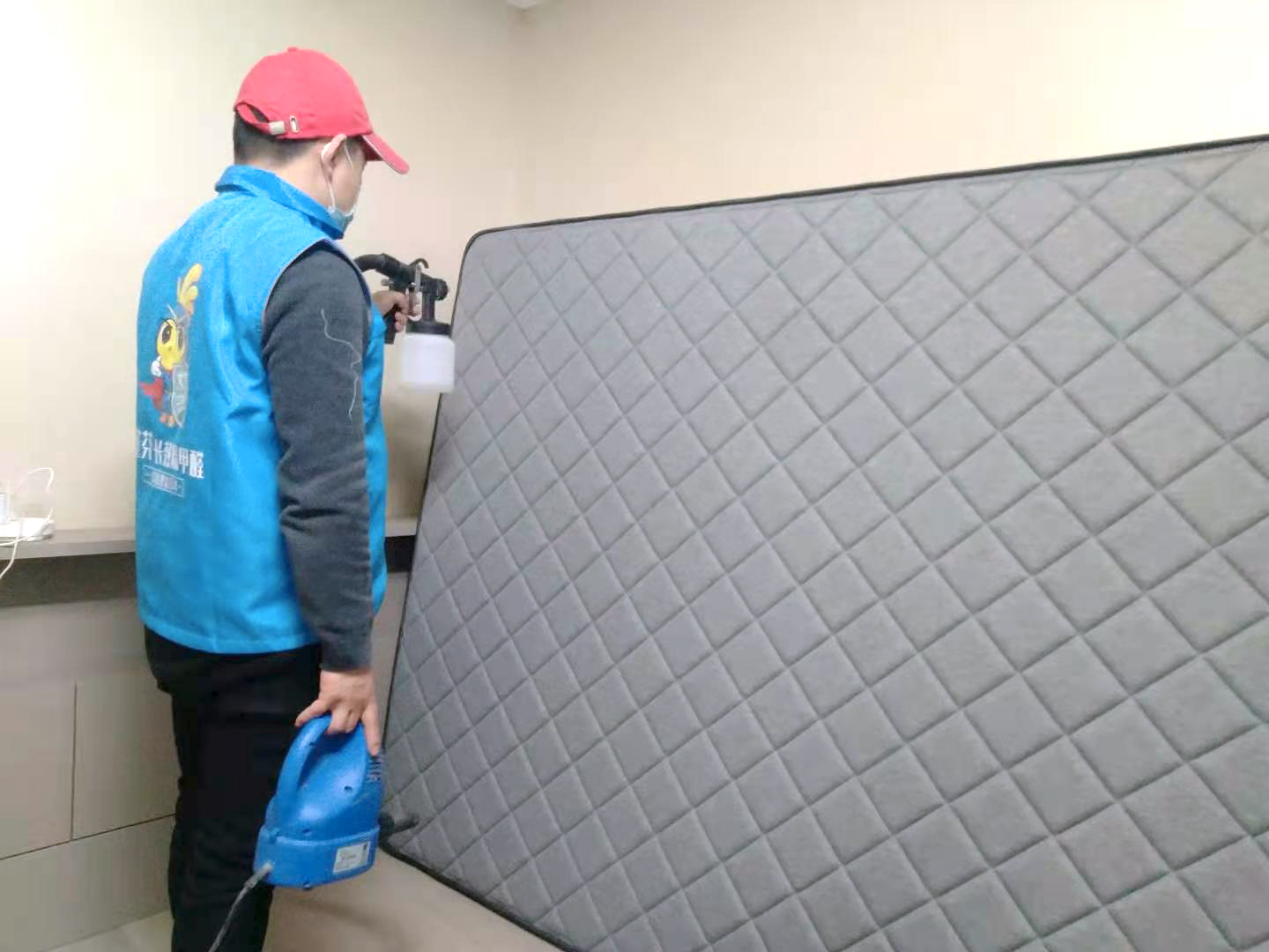 臥室床墊噴涂施工治理 臥室床墊噴涂施工治理