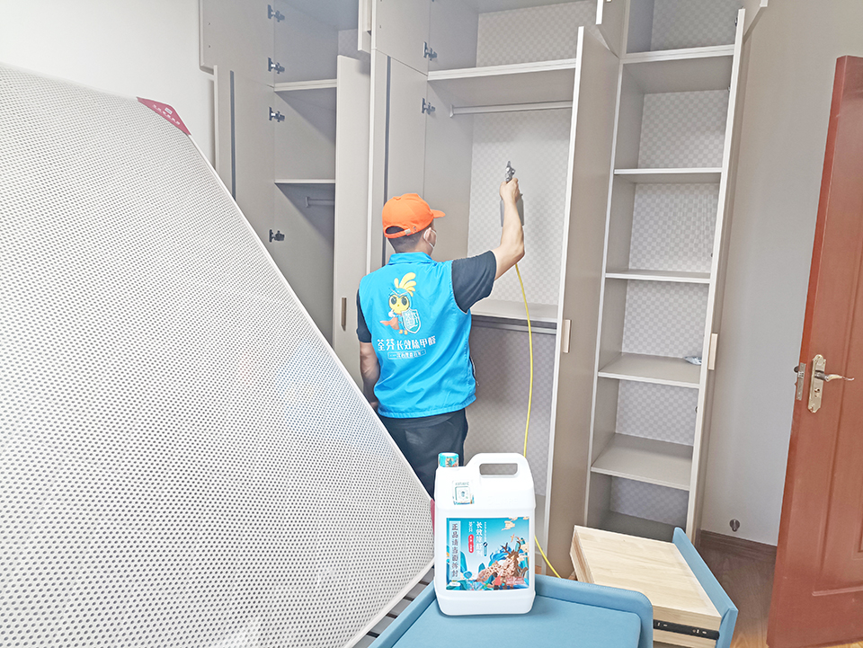 臥室衣柜全方位噴涂治理 臥室衣柜全方位噴涂治理