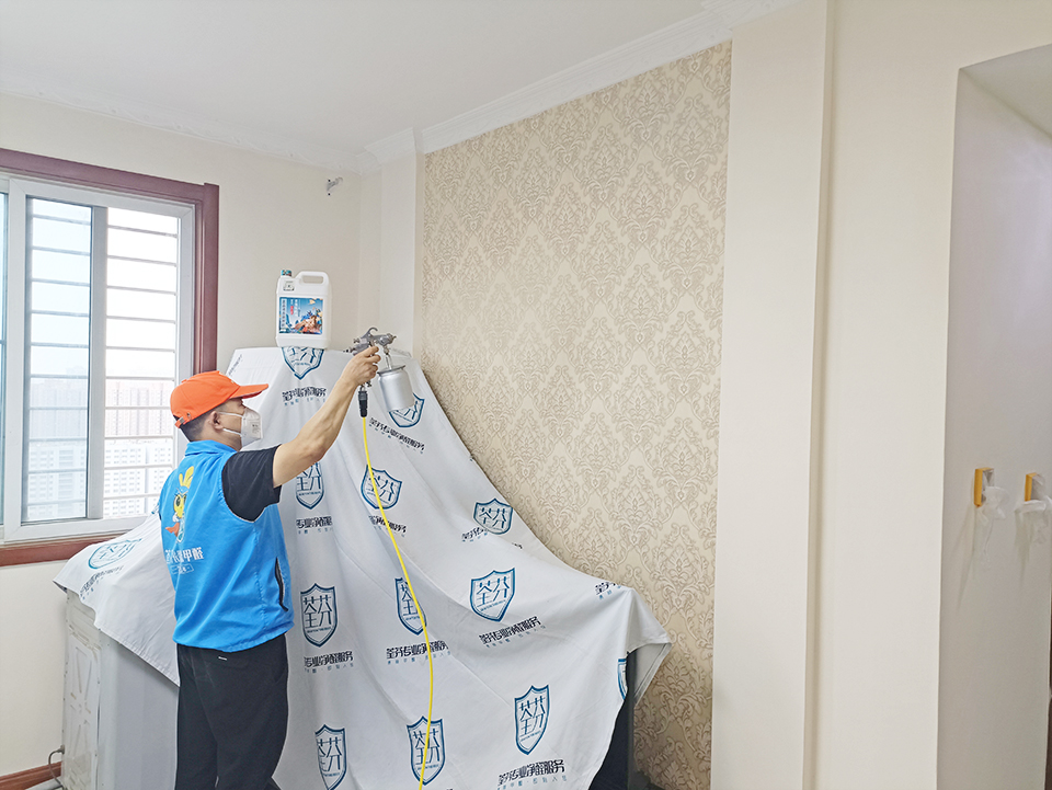 電視背景墻全方位噴涂治理甲醛 電視背景墻全方位噴涂治理甲醛